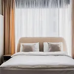 Towarowa Towers Apartament 4*