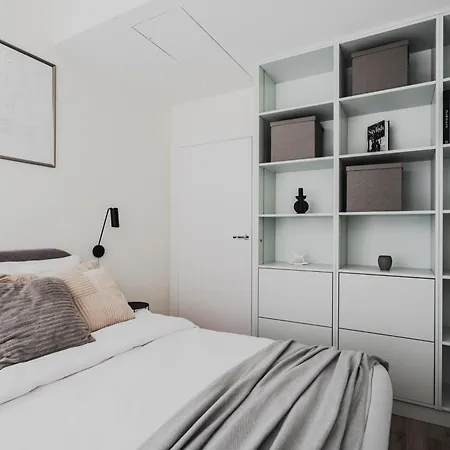 Towarowa Towers 4* Warsaw