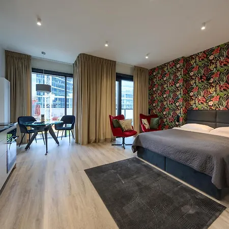 Towarowa Towers Apartamento 4*