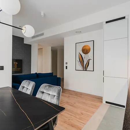 Towarowa Towers Apartamento Varsóvia