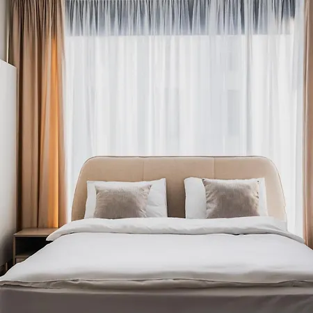 Towarowa Towers Apartamento 4*