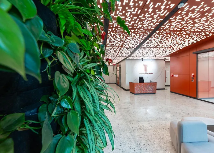 شقة Towarowa Towers 4*