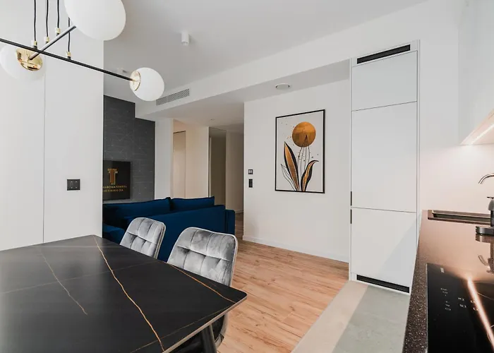 Towarowa Towers Apartment Warsaw