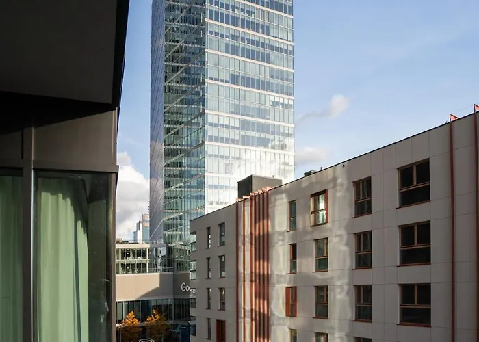 شقة Towarowa Towers 4*