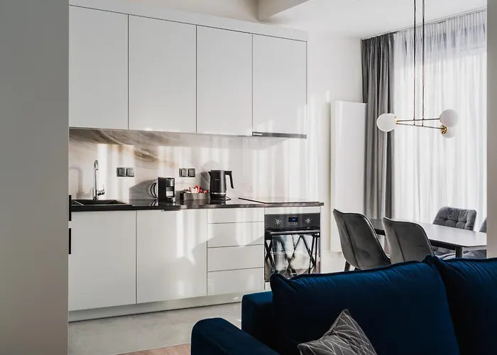 Apartment Towarowa Towers 4*